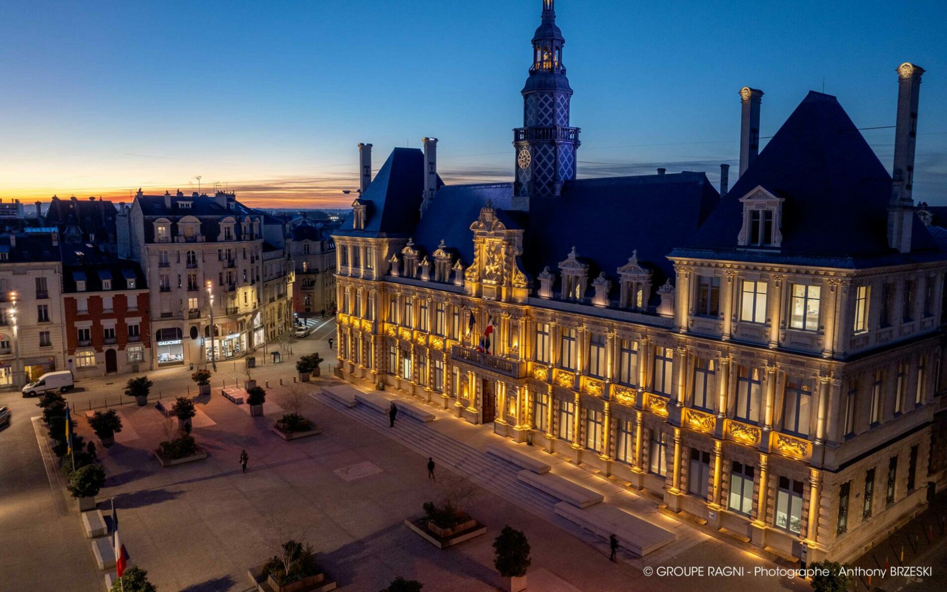 Hôtel de Ville de Reims – Une lumière sculpturale | LEC
